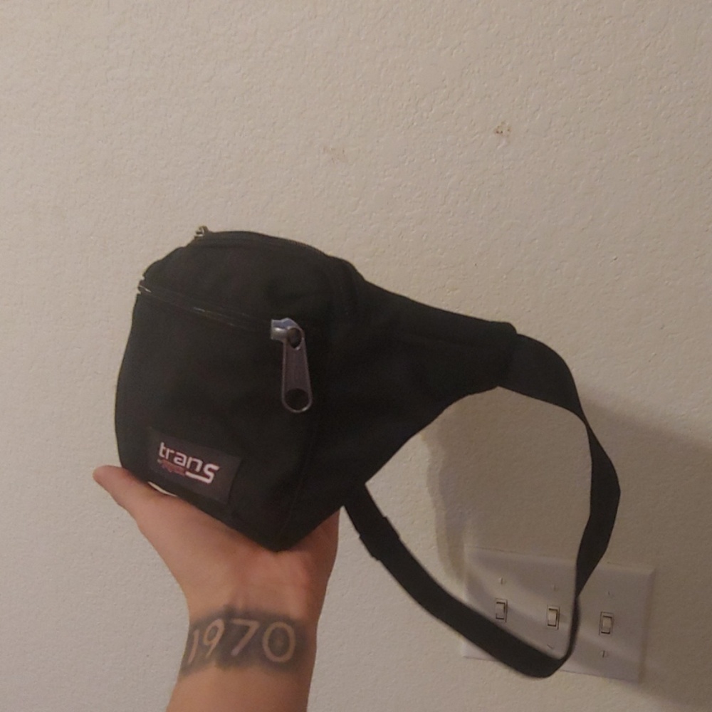 Jansport fanny pack all balck